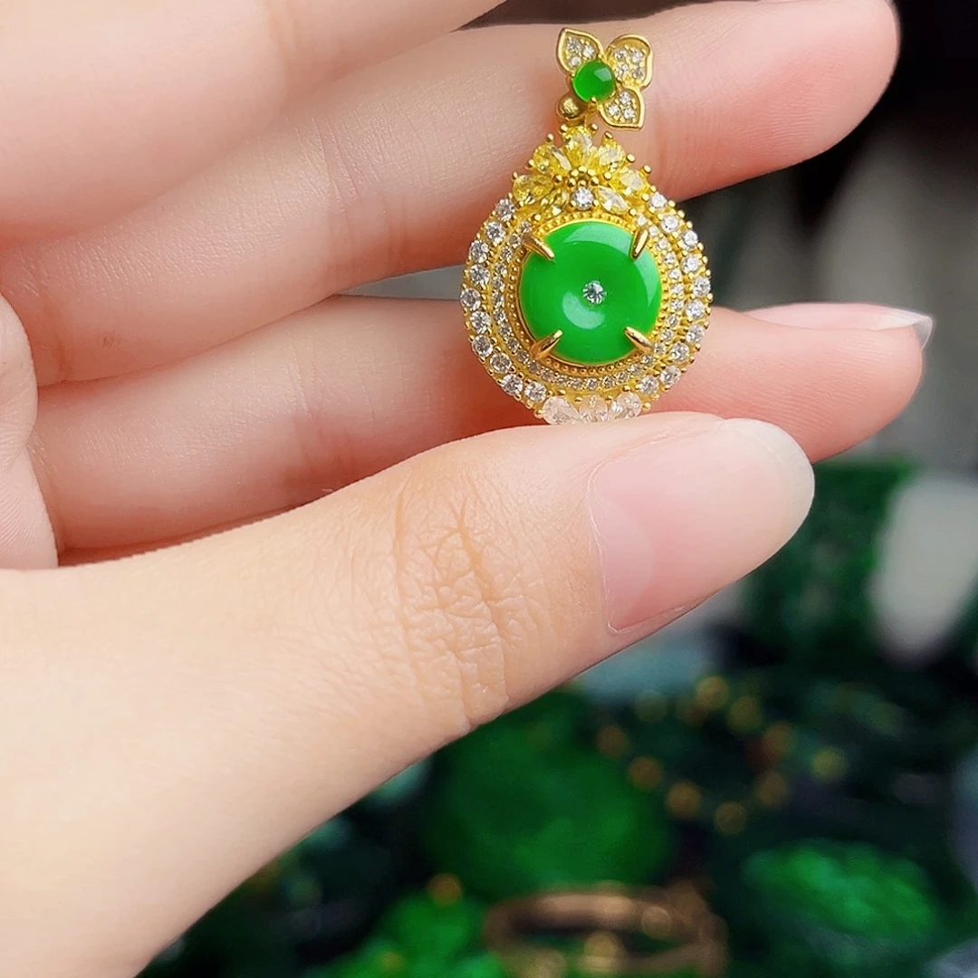 颈饰银S925镶嵌翡翠多样性