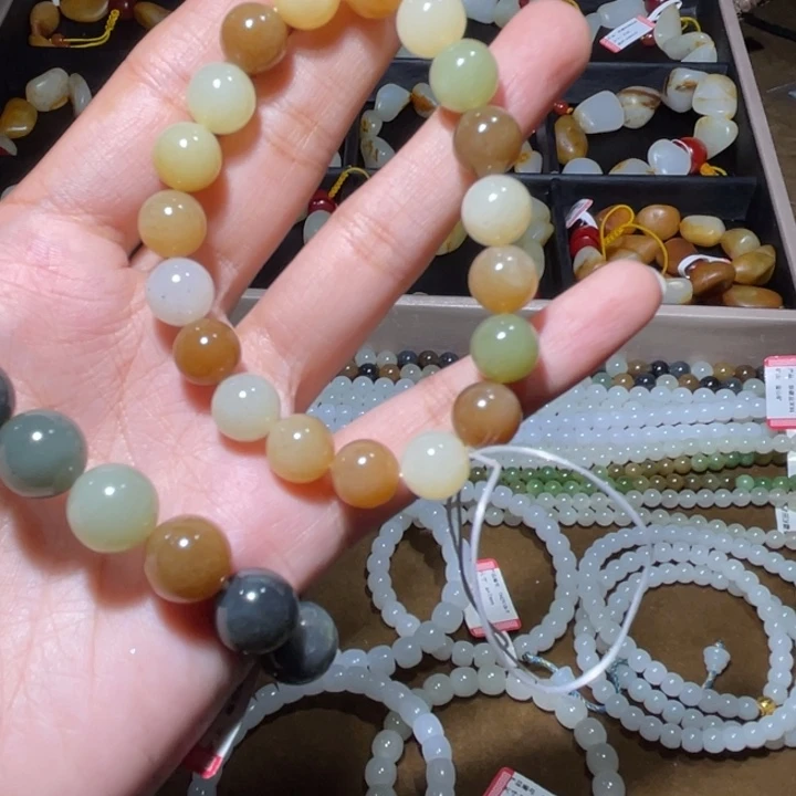 和田玉未镶嵌手链