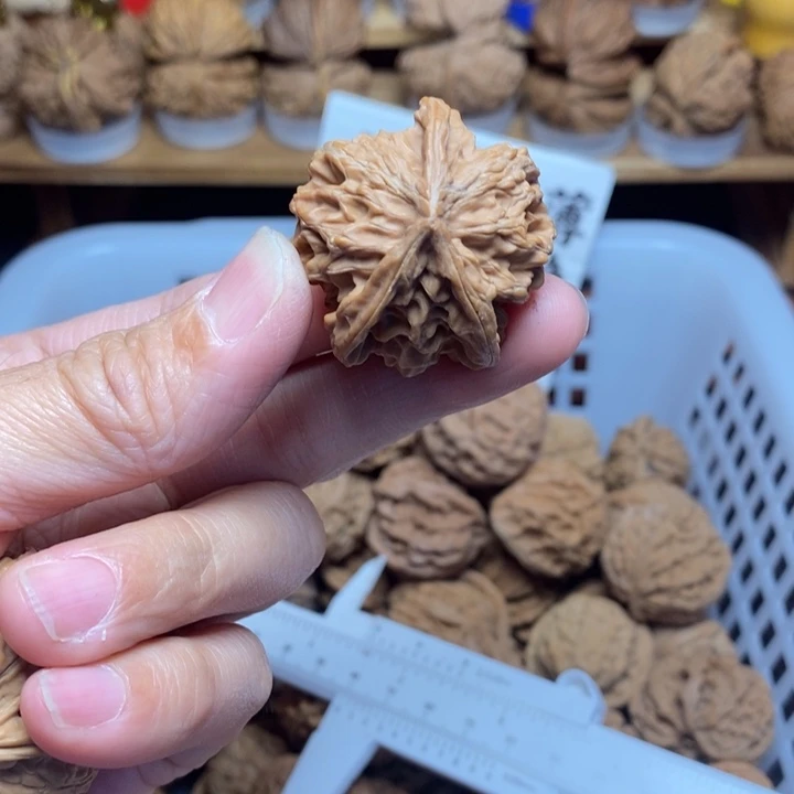 王***落文玩核桃把件文玩