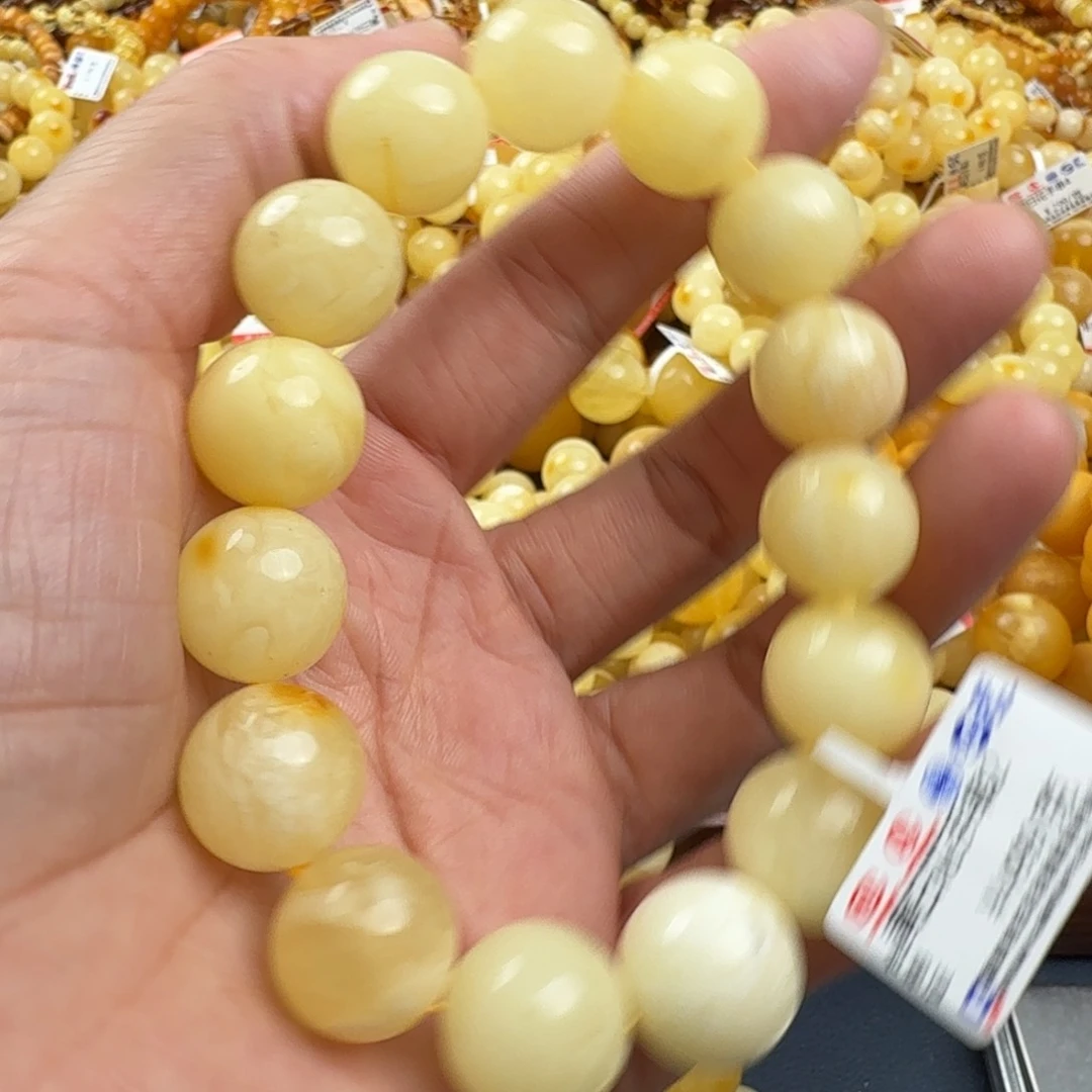 未镶嵌琥珀珠宝奇石
