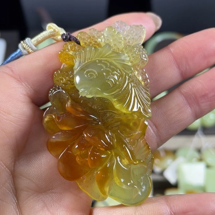 软玉未镶嵌吊坠(赠链)软玉