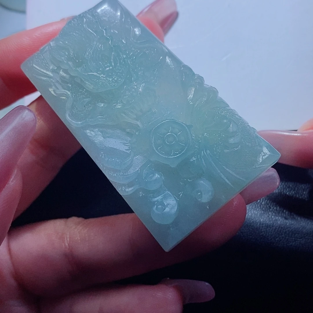 天***白定制翡翠未镶嵌翡翠