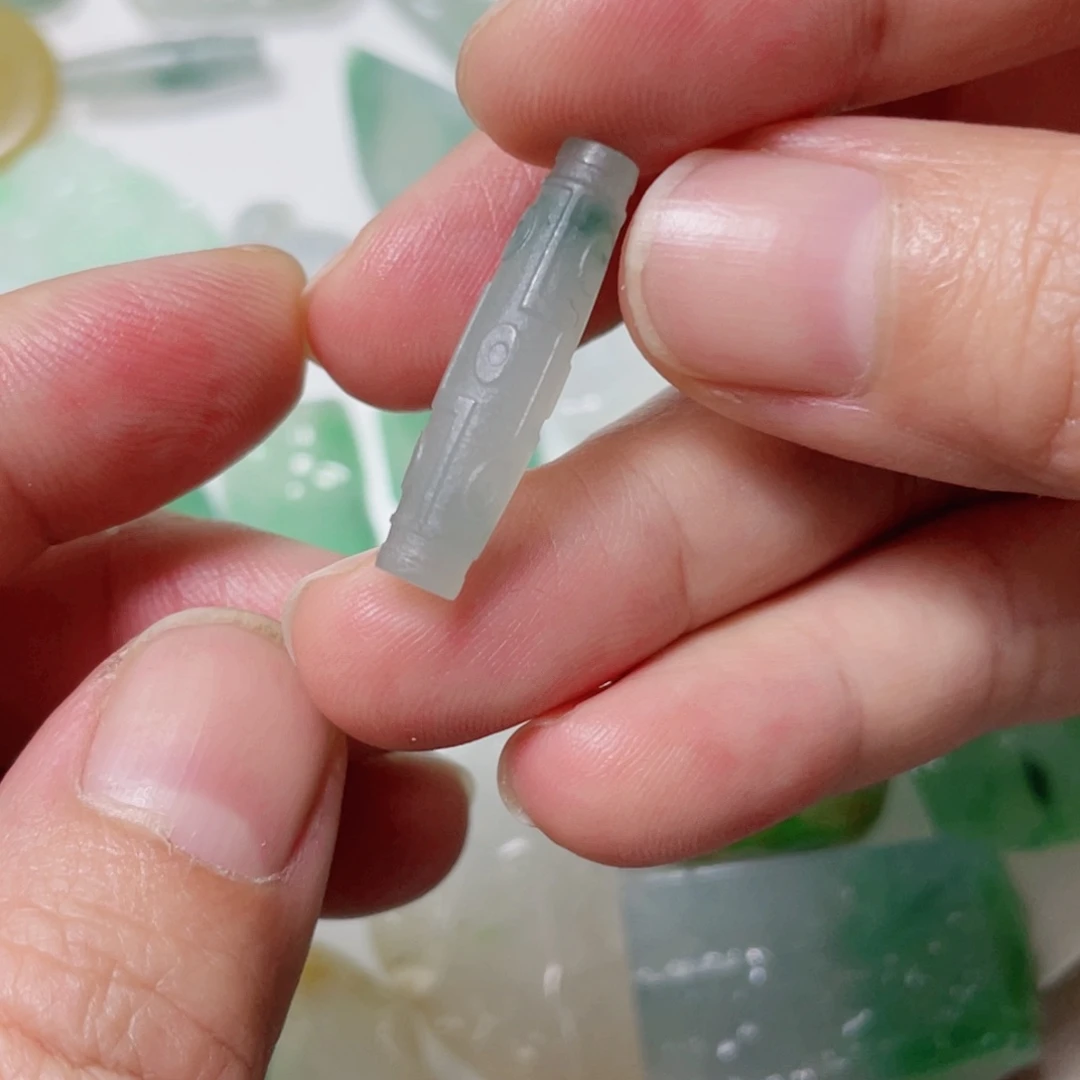 定制翡翠未镶嵌随行