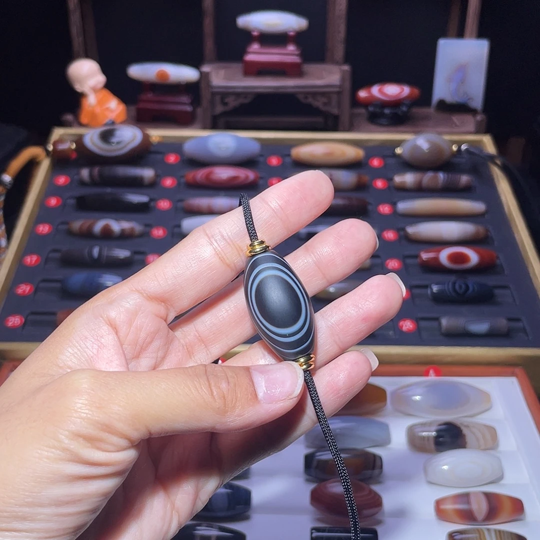 玛瑙/玉髓未镶嵌吊坠(赠链)