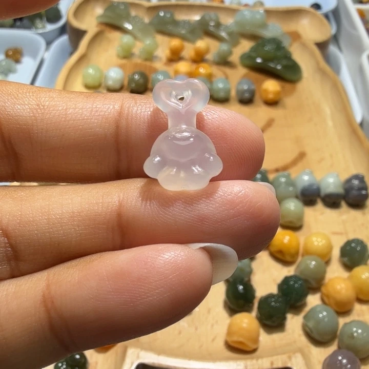 未镶嵌和田玉珠宝半成品