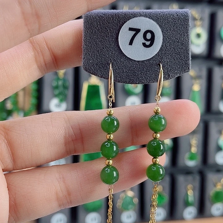 18K金镶嵌和田玉耳饰