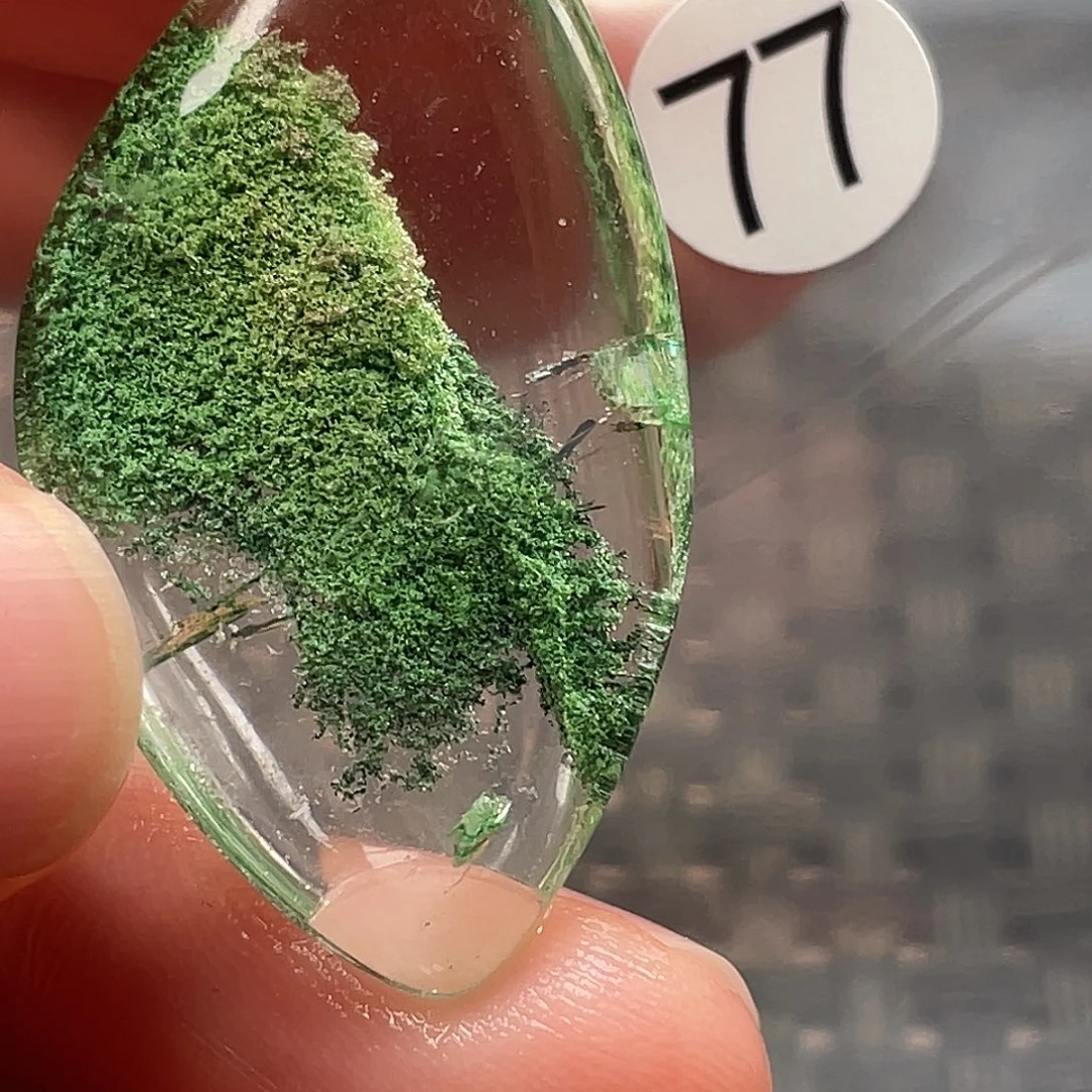 東***士水晶颈饰未镶嵌天然