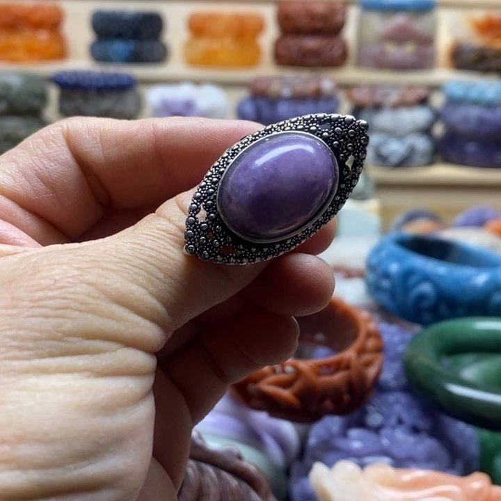 未镶嵌手镯石英质玉