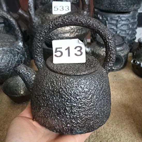 荥经黑砂茶具提梁壶瑕疵出售340毫升