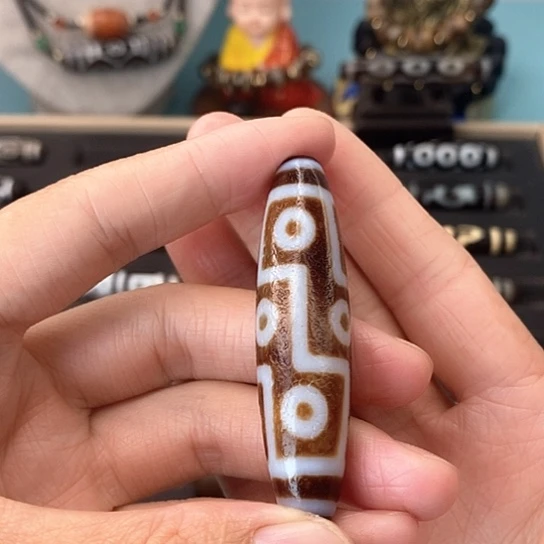 白***总玛瑙/玉髓颈饰未镶嵌