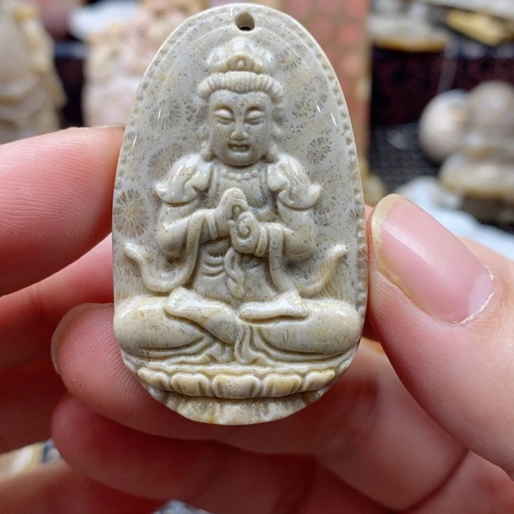 硅化珊瑚（珊瑚玉）颈饰未镶嵌