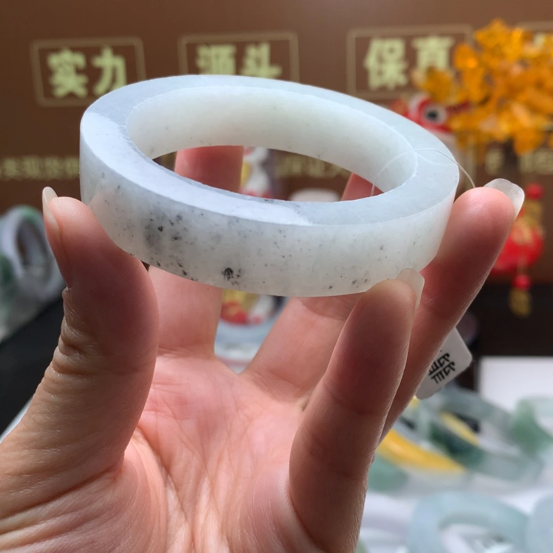 定制翡翠手镯未镶嵌