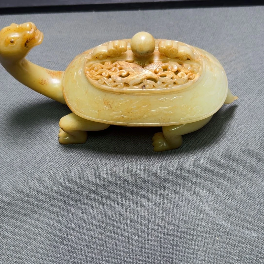 湘***哥和田玉（糖玉）未镶嵌颈饰