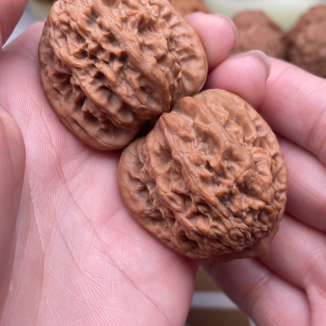 文玩核桃把件霞云领36