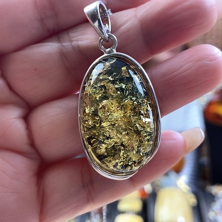 琥珀银S925镶嵌颈饰吊坠