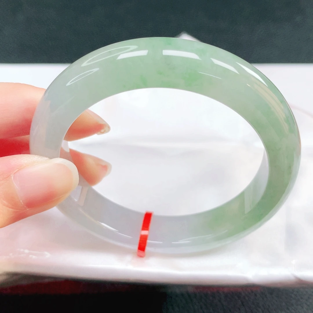 翡翠未镶嵌手镯54圈