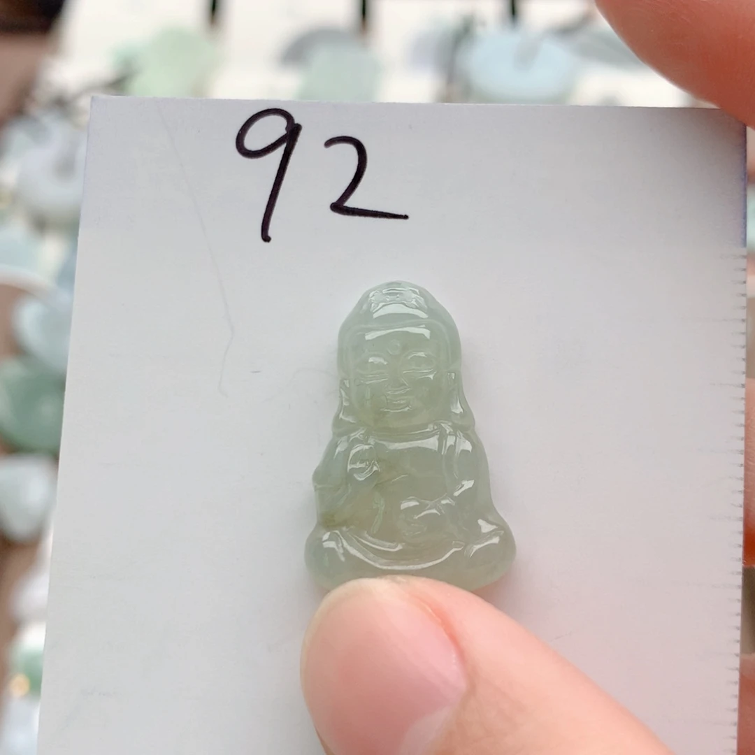 翡翠未镶嵌颈饰吊坠