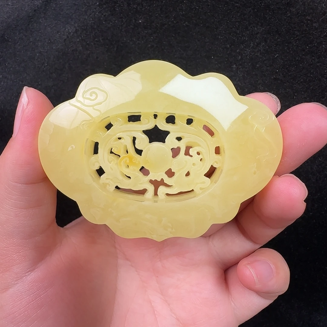 蜜蜡未镶嵌珠宝奇石