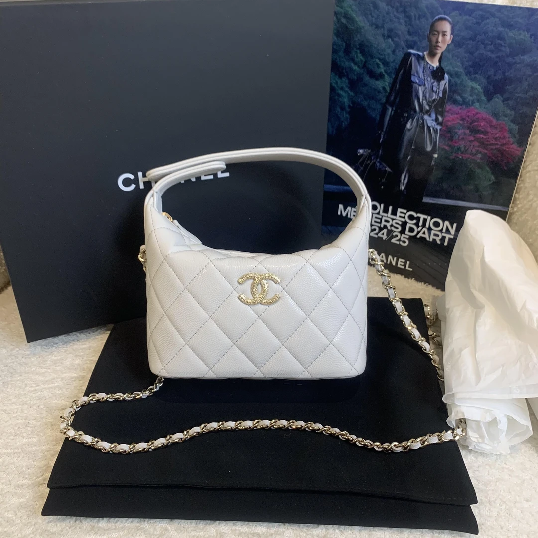 未使用 Chanel/香奈儿 壹臻楠楠/25A浅灰色牛皮饭盒包 10774039