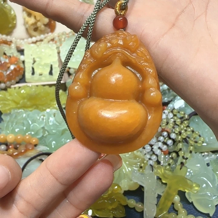 未镶嵌蛇纹石玉吊坠
