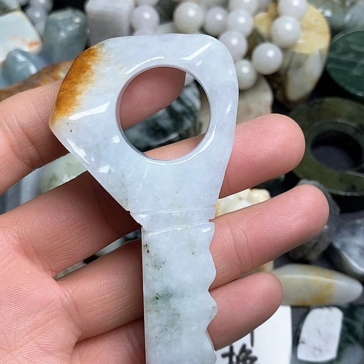 翡翠未镶嵌颈饰天然翡翠89