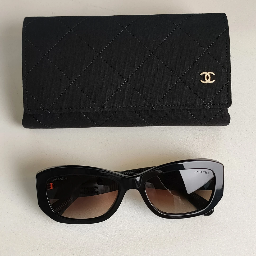 未使用 Chanel/香奈儿 azul-黑金亚克力5493/55 双C墨镜-44781
