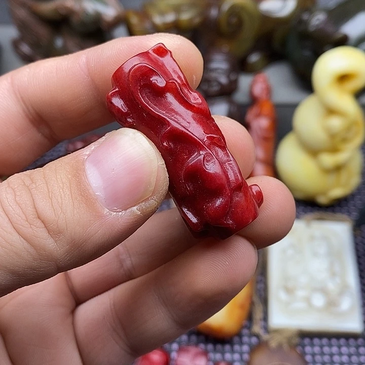 未镶嵌蛇纹石玉颈饰