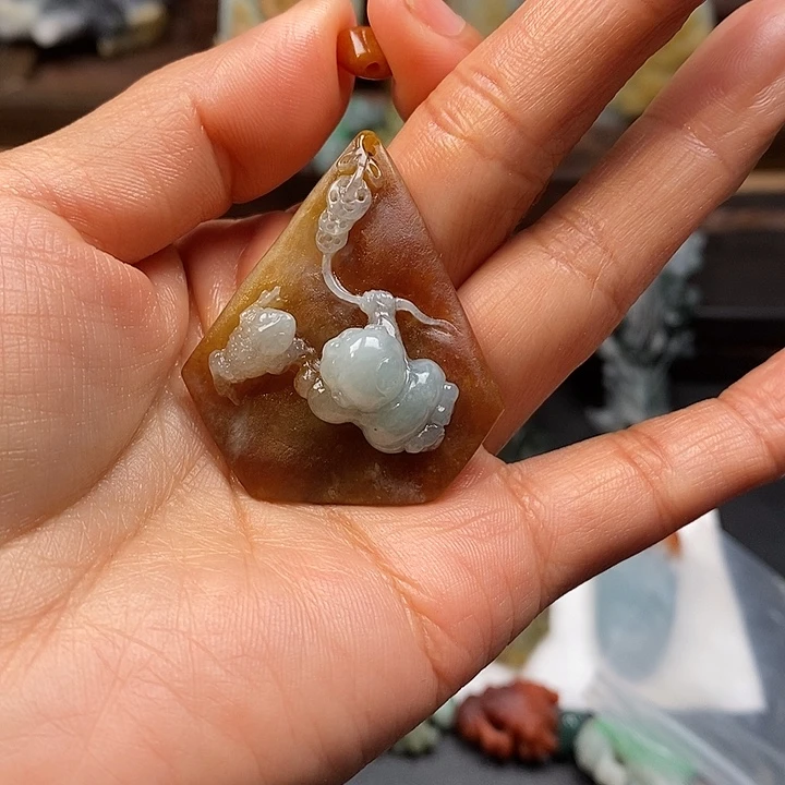 权***威定制翡翠未镶嵌毛货抛光