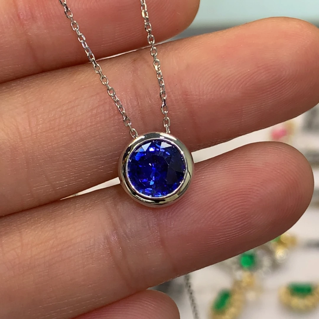 蓝宝石颈饰18K金镶嵌