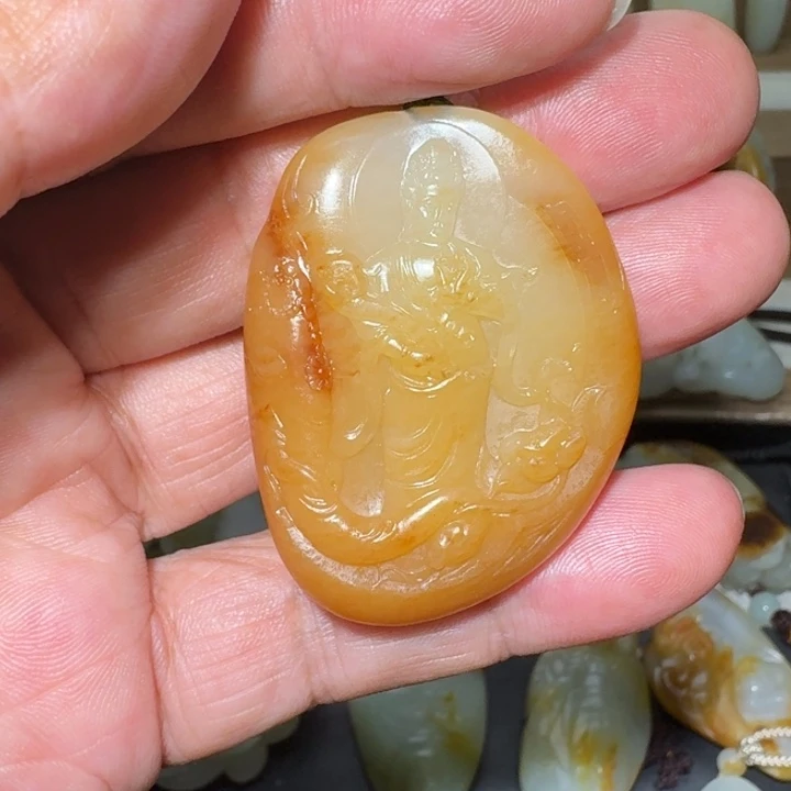 吊坠(不含链)未镶嵌和田玉金**云