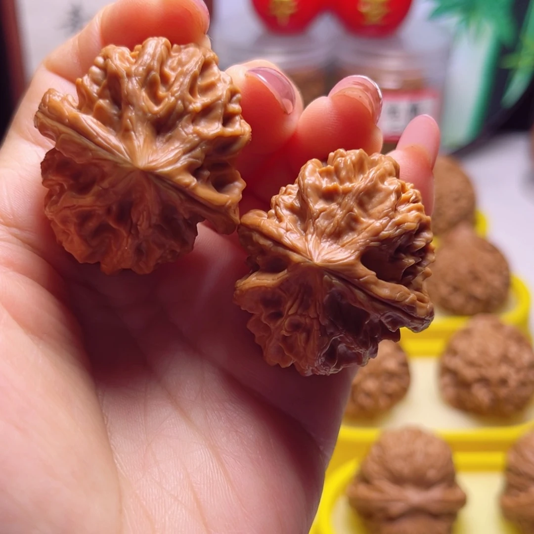 文玩核桃吊坠大肚曹大龙
