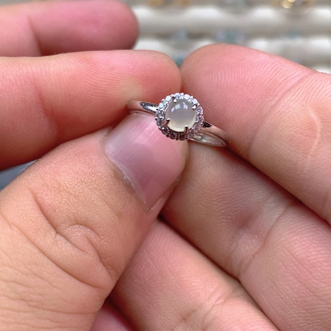 翡翠未镶嵌戒指翡翠