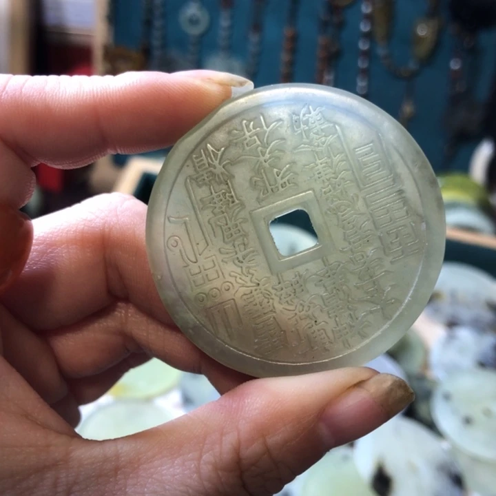 岫玉未镶嵌岫玉手镯