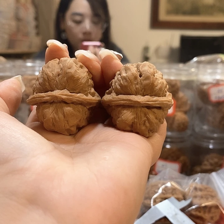 文玩核桃吊坠边38肚40蛤蟆头修尖了