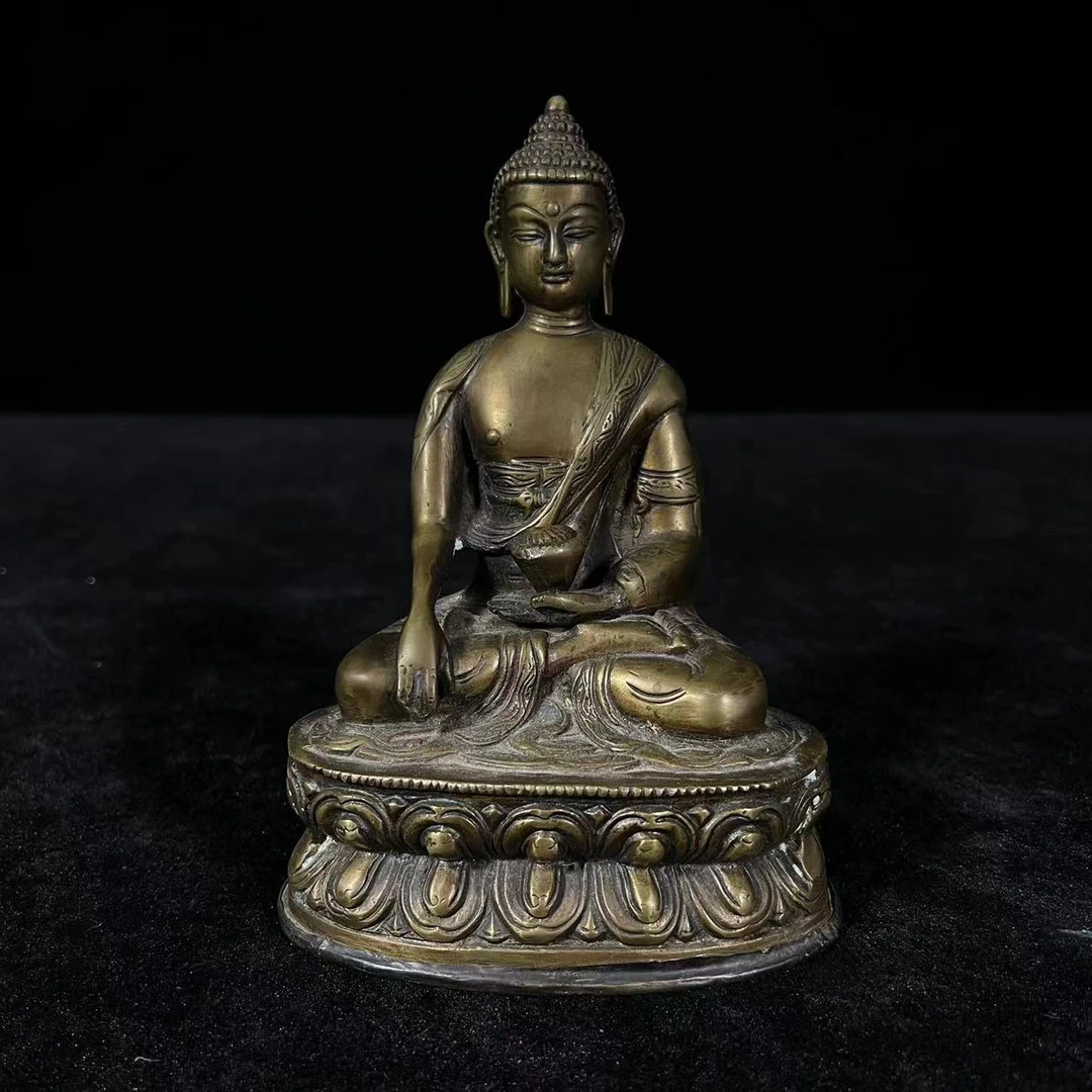 Lot20: 铜 佛造像H：19.8cm/1381g