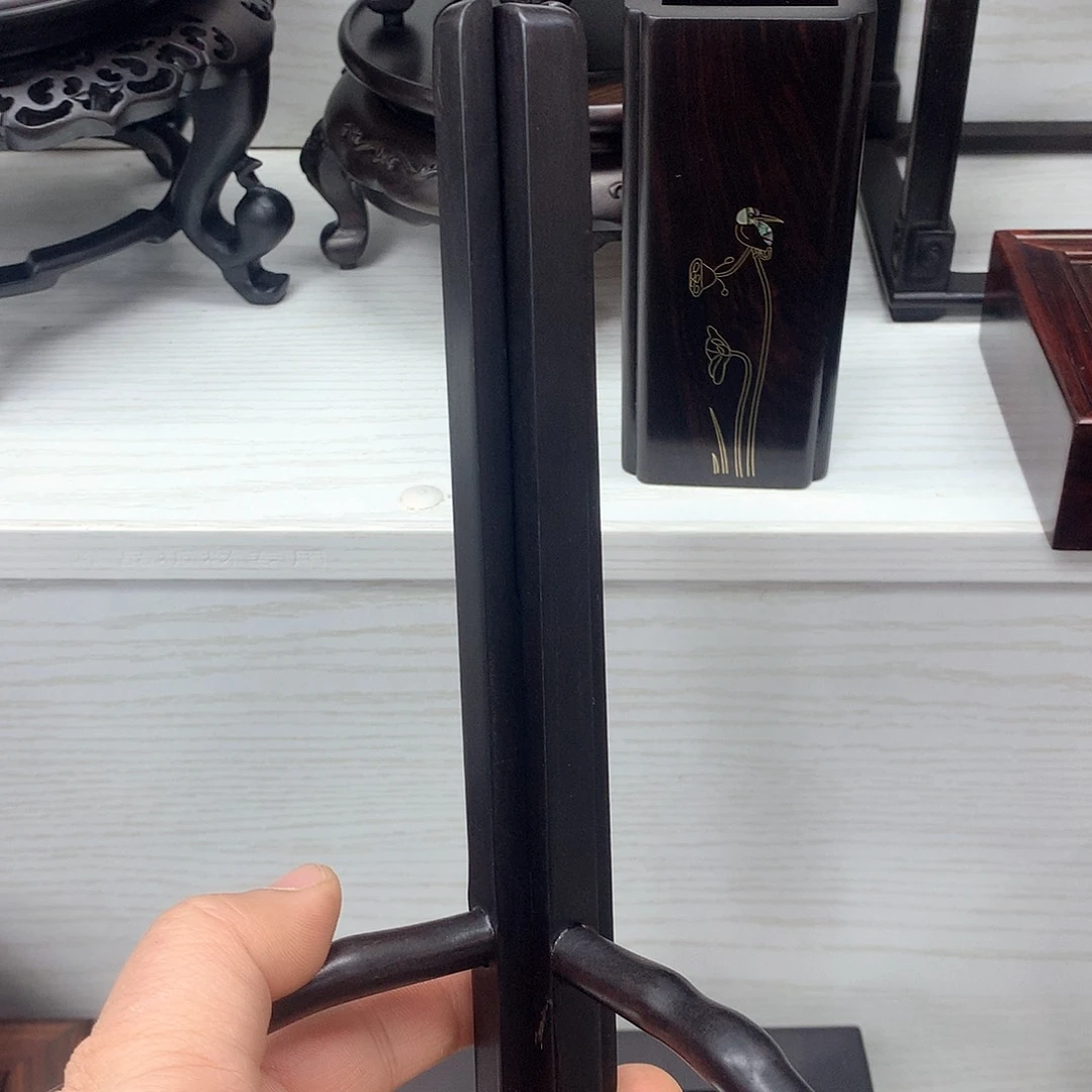 藤类紫光檀盆架一个