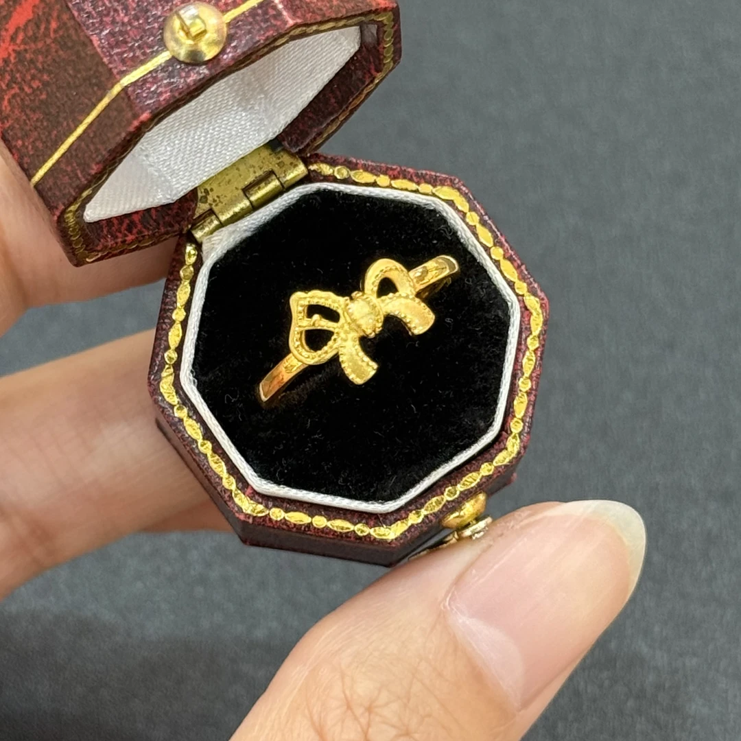 足金999经典在逃小马戒指