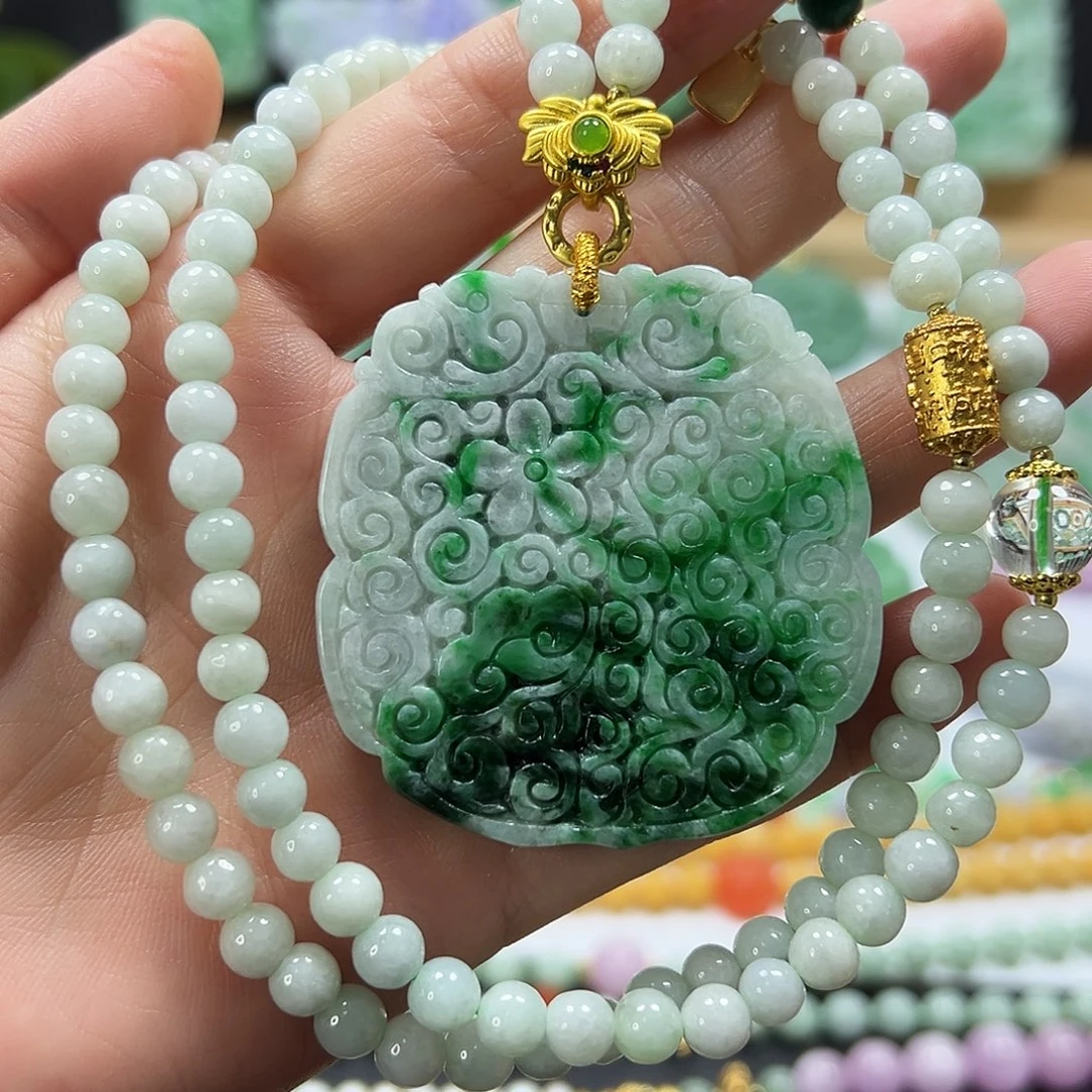 翡翠未镶嵌颈饰吊坠