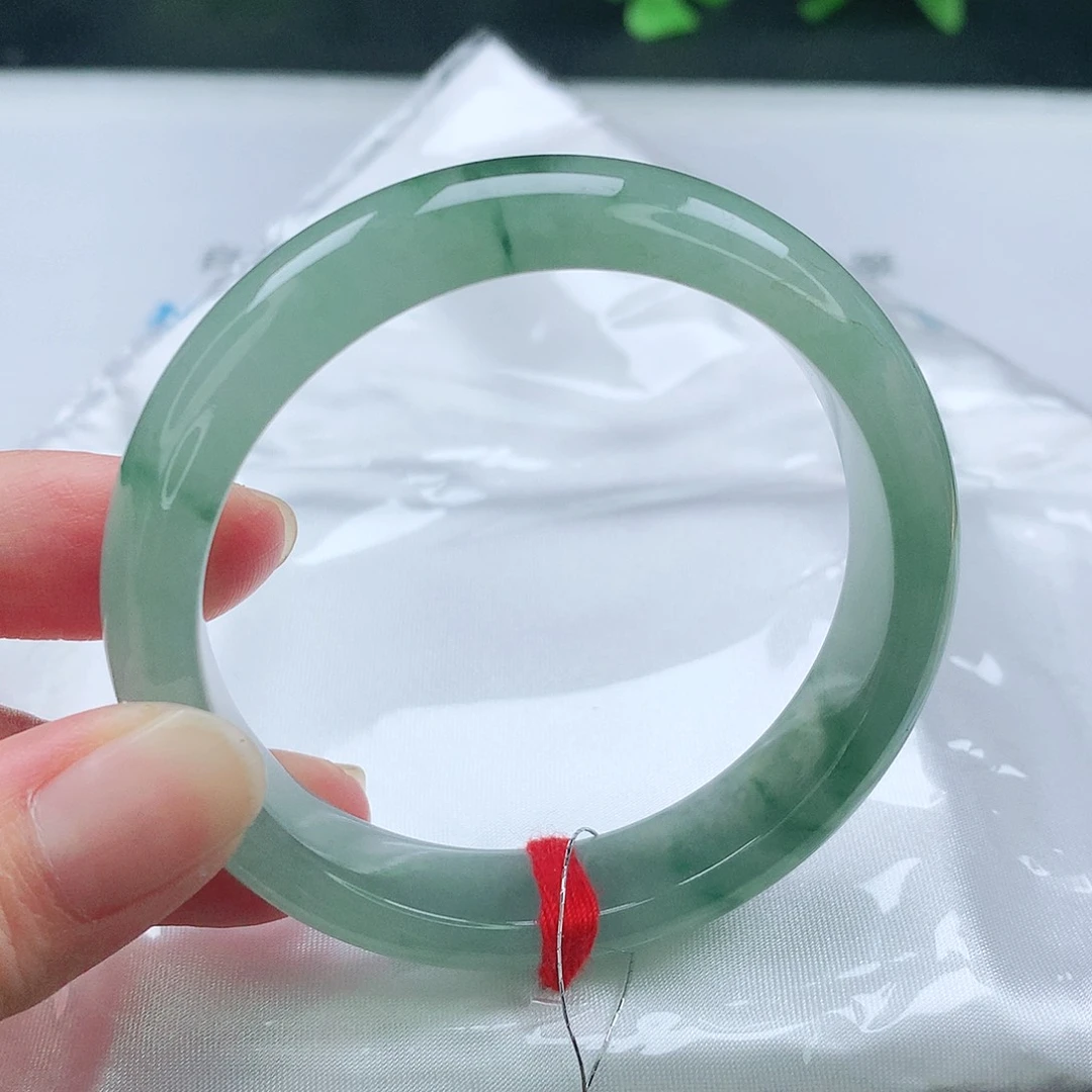 翡翠手镯未镶嵌52➕圈