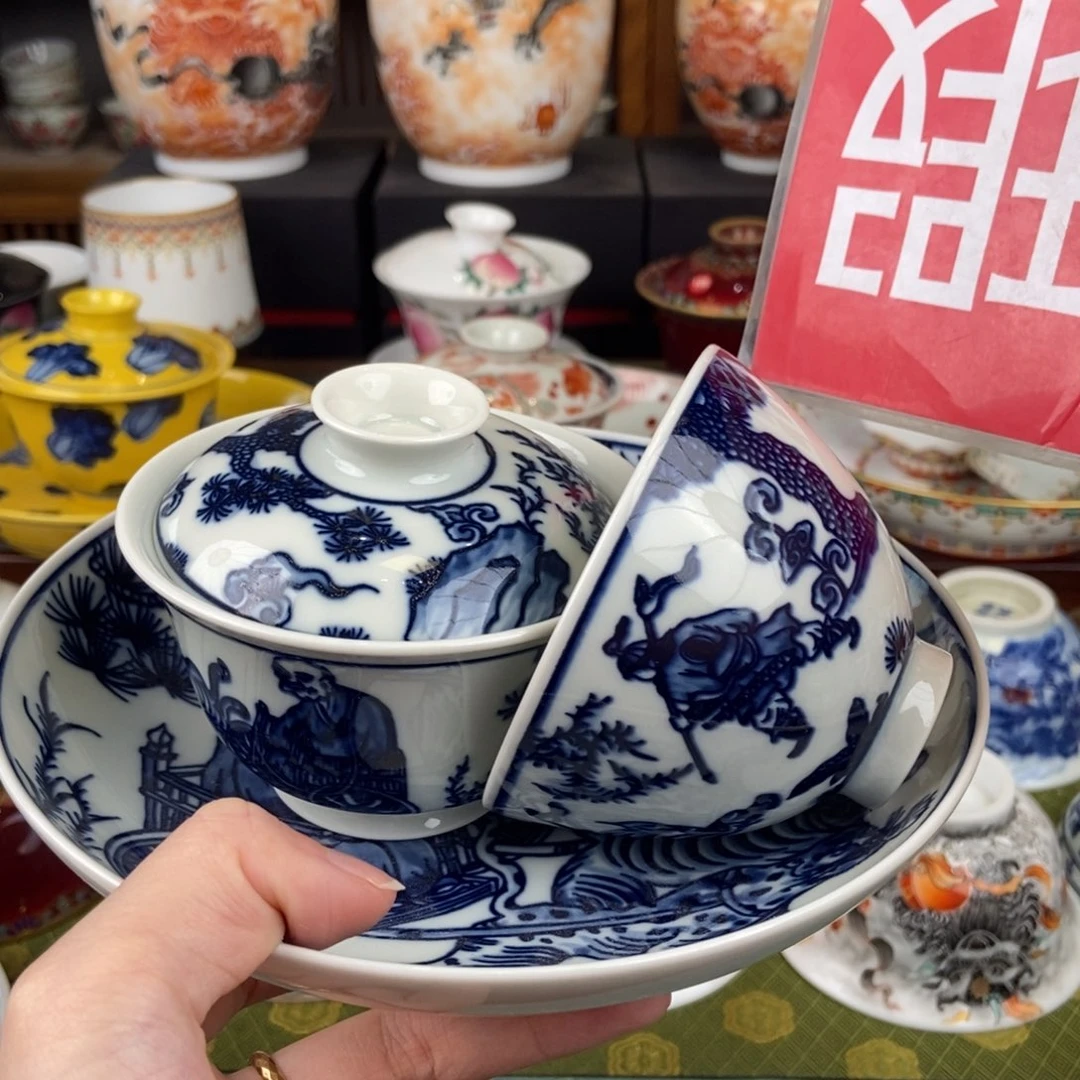 陶瓷的设计师是一个人