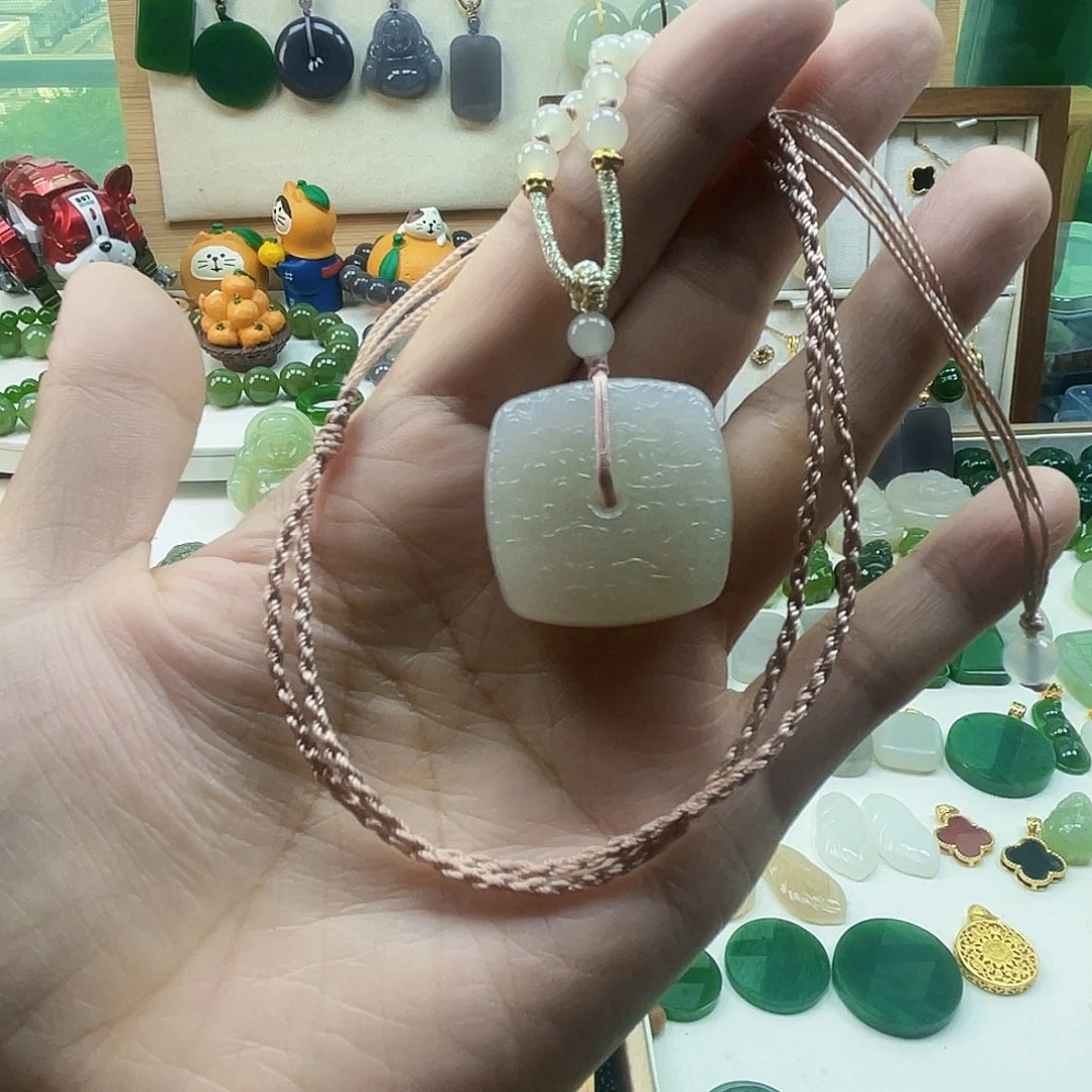早***起吊坠(不含链)未镶嵌和田玉