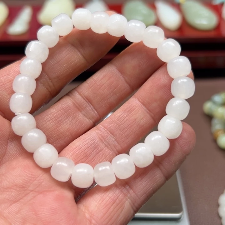 独***。和田玉未镶嵌挂件