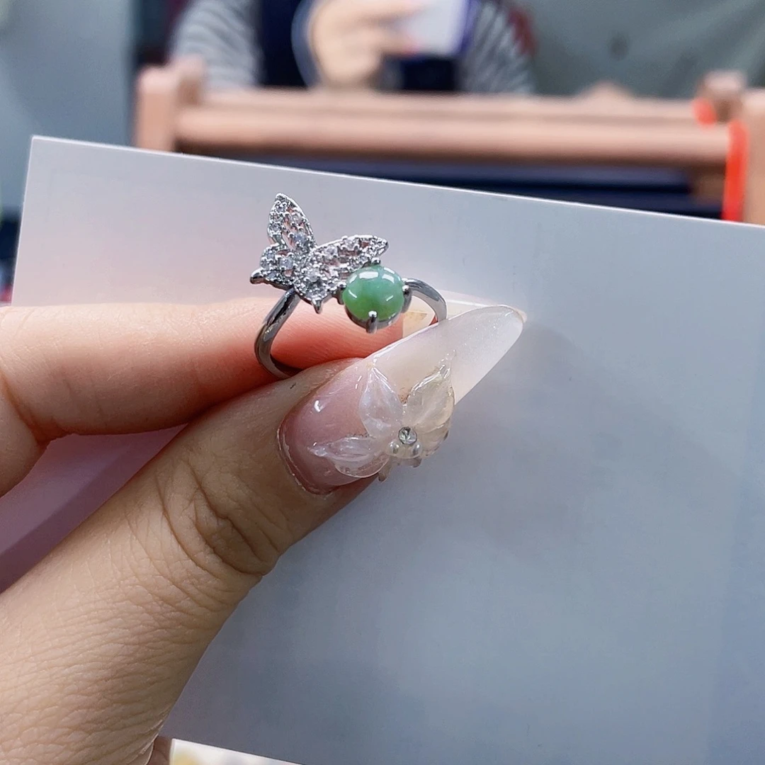 翡翠未镶嵌颈饰天然翡翠Ａ货