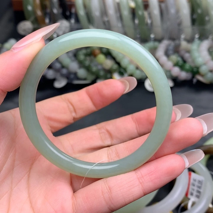 未镶嵌手镯和田玉2