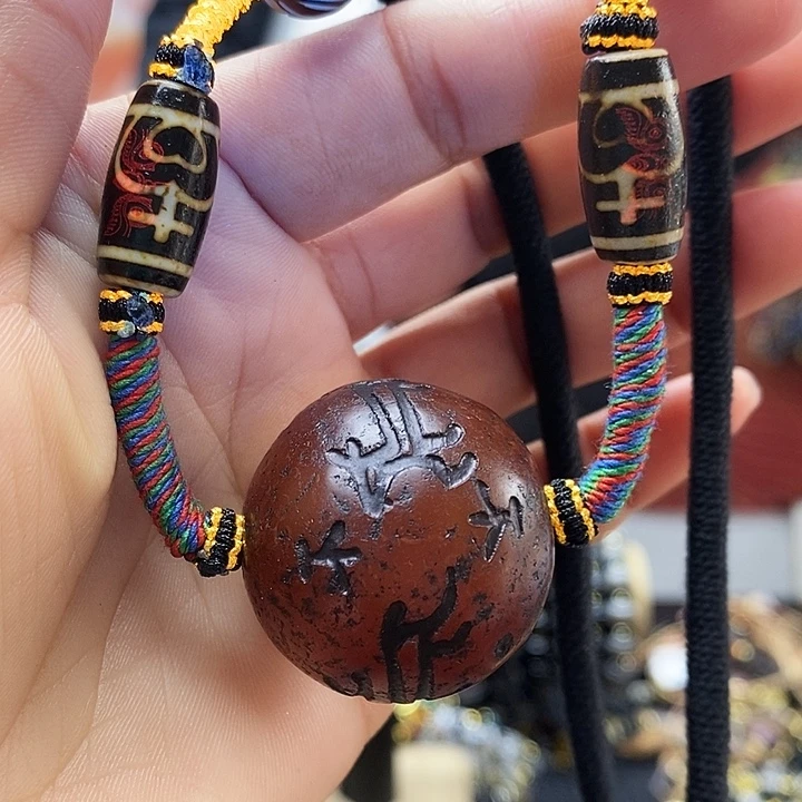 玛瑙/玉髓（覆膜）合金颈饰