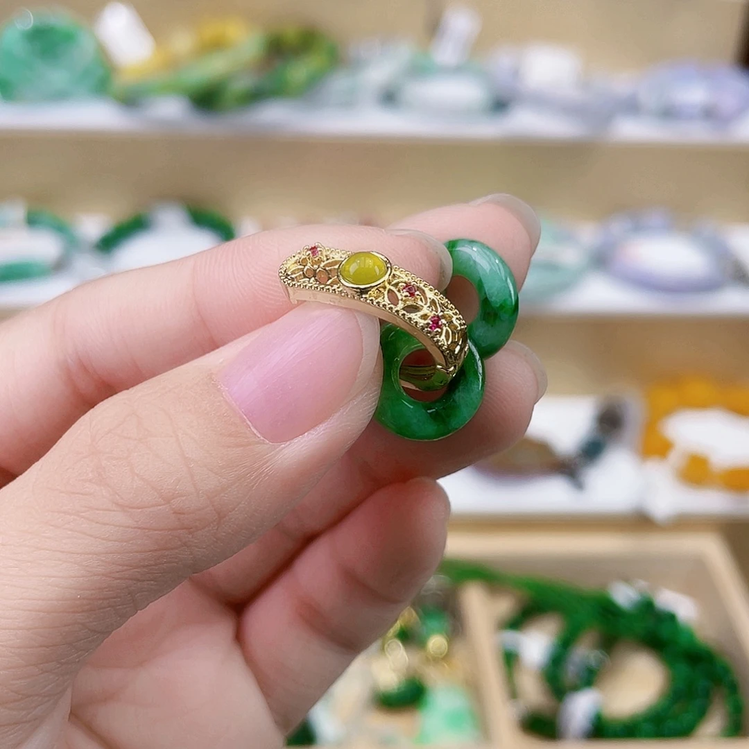 翡翠未镶嵌手链耳坠