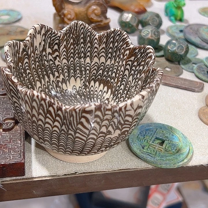 壶g****i一个人不在公司住也