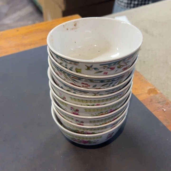 毛***毛瓷片拾六家的瓷器瓷器