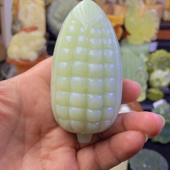 未镶嵌蛇纹石玉颈饰