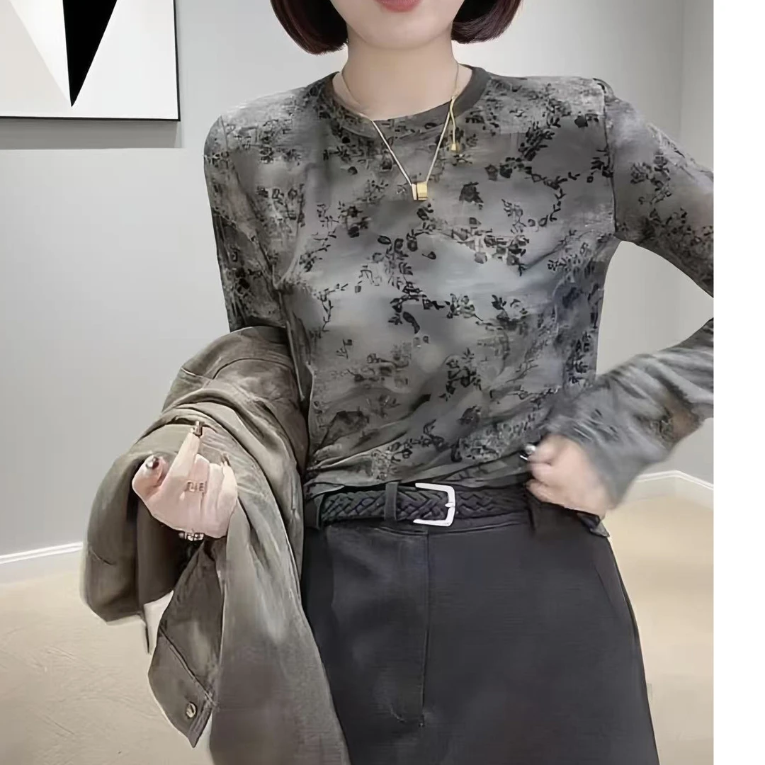 2025秋季新款洋气小众复古薄款打底圆领设计感时尚休闲长袖上衣女